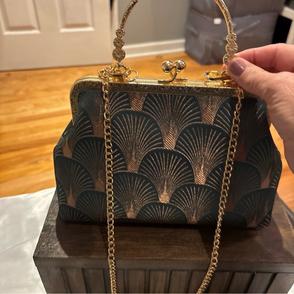 Source Unknown Gold and Black Art Deco Clutch - Picture 6 of 13